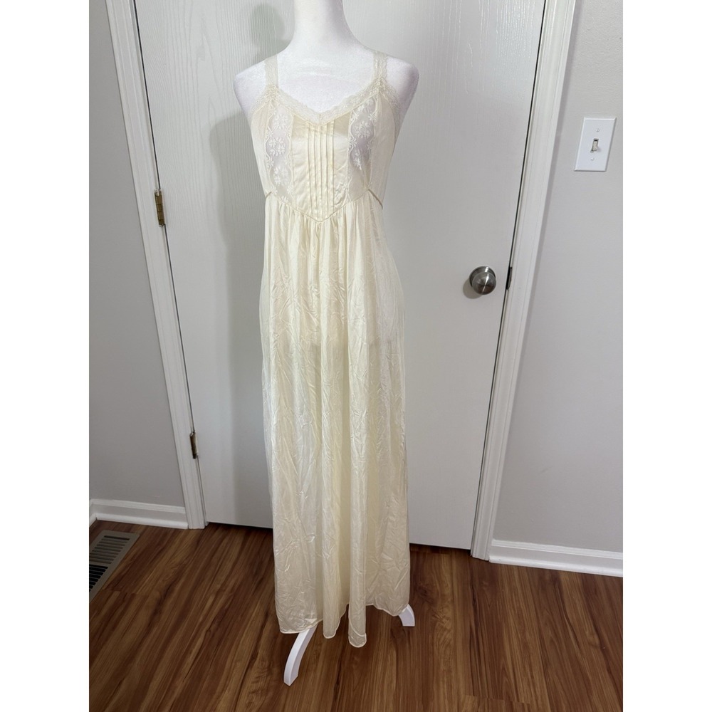 Nylon Lace Ivory Dress Slip Nightgown Vintage Silky Medium Cottagecore Whimsy - Picture 3 of 7
